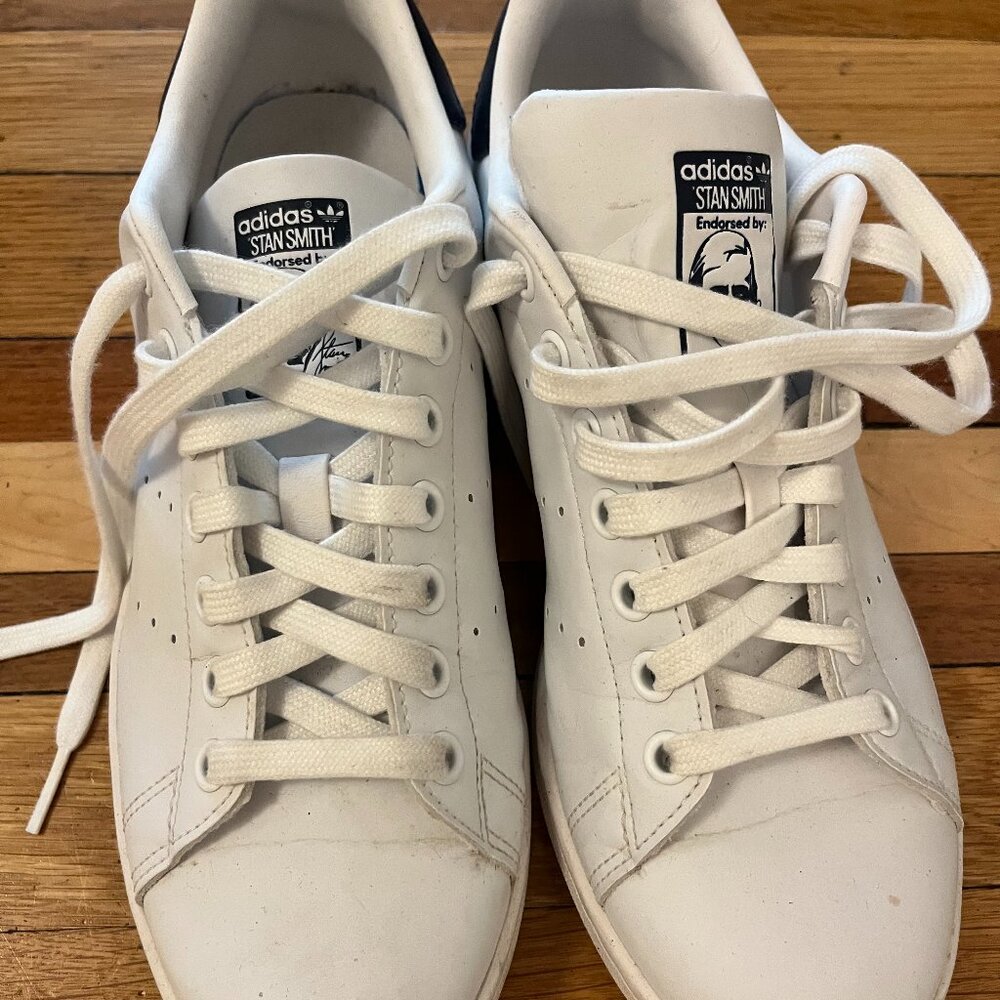 Women's white Adidas Stan Smith sneakers